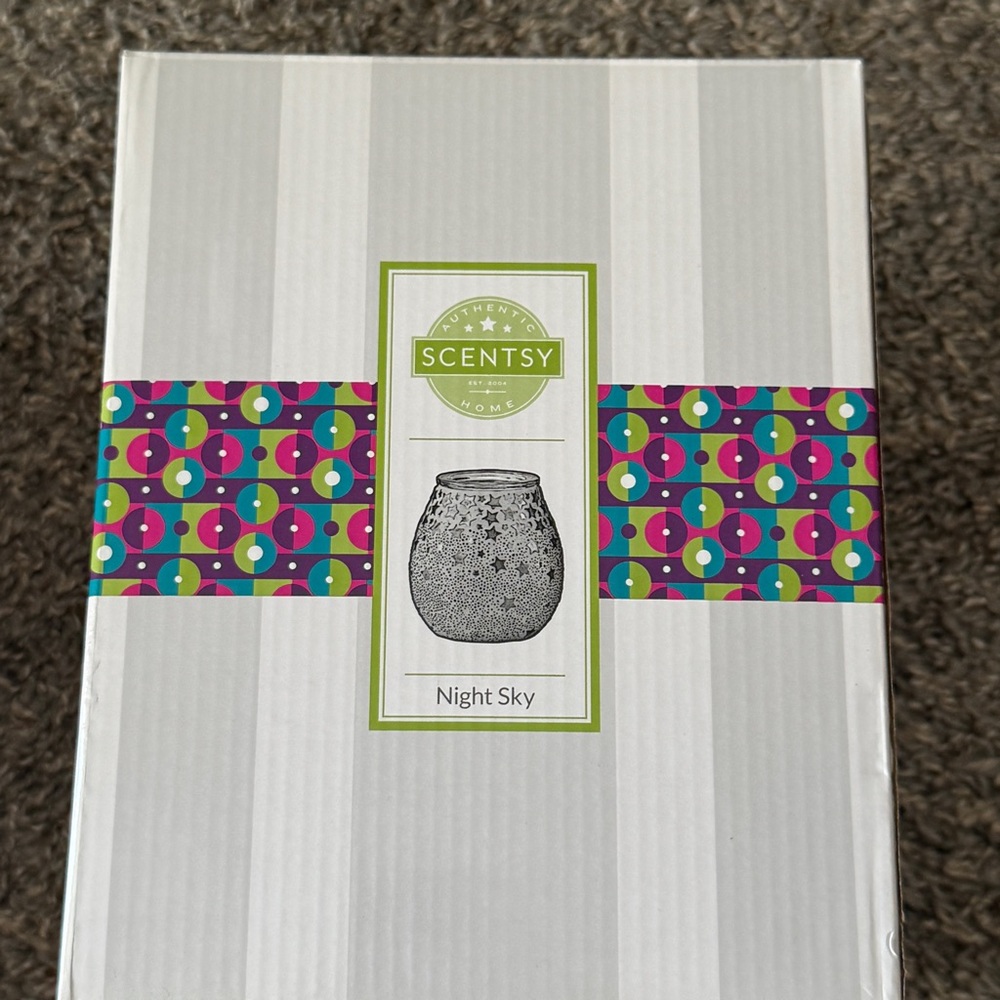 Scentsy Night Sky Warmer- New in Box- $60 - Picture 10 of 10